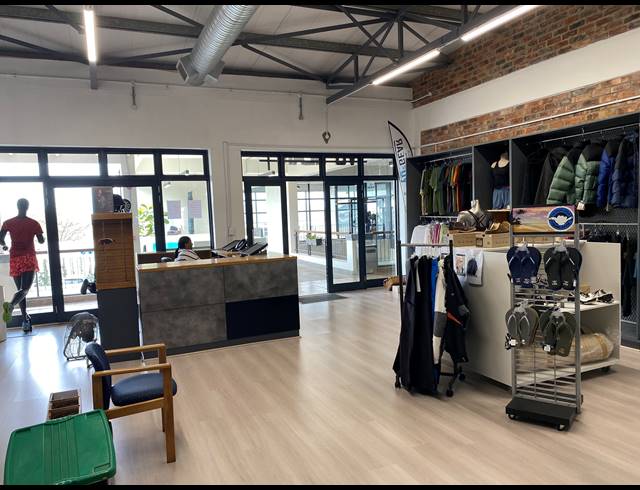 100M² RETAIL TO LET IN WESTLAKE